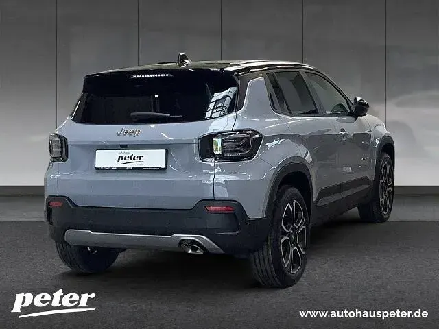 Neu Jeep Avenger Summit 110 PS (80 kW) 2025 Storm grey/dach schwarz SUV