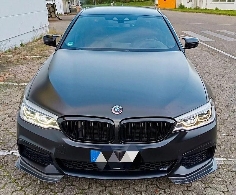 Schwarz Gebraucht 2017 BMW 530 M Sport Limousine | 20.499 € - Bild 1/4