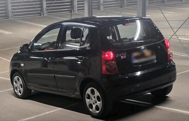 Gebraucht Kia Picanto 65 PS (47 kW) 2010 Schwarz Kleinwagen