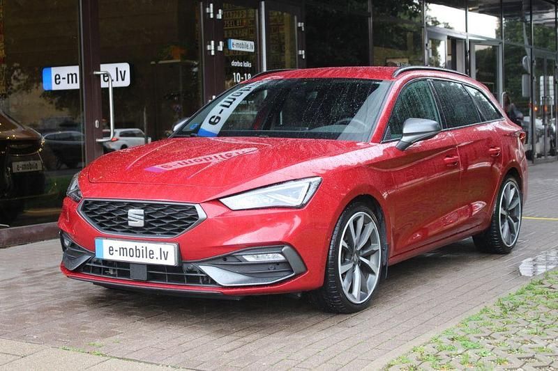 Rot Gebraucht 2021 Seat Leon FR Limousine | 19.690 € (Superpreis) - Bild 1/4