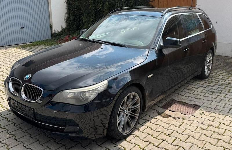 Schwarz Gebraucht 2009 BMW 525 Sport Line Kombi | 4.700 € (Guter Preis) - Bild 1/4