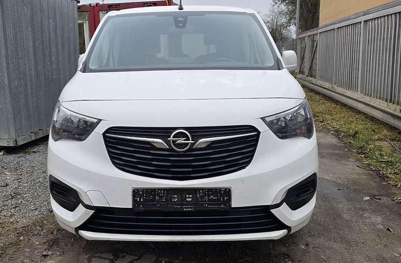 Jade weiss/arktis weiss Gebraucht 2020 Opel Combo Edition Van / Kleinbus | 7.500 € - Bild 1/4