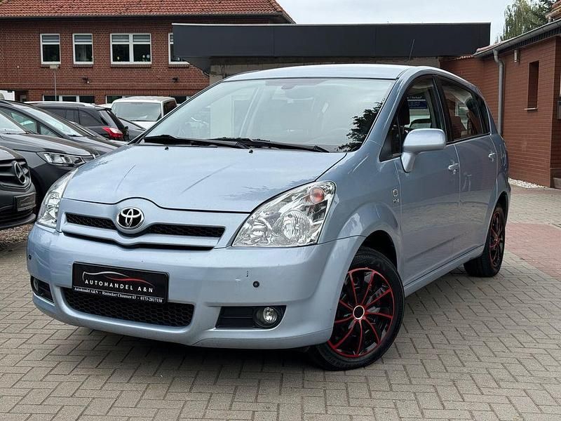 Blau Gebraucht 2005 Toyota Corolla Verso Sol Van / Kleinbus | 3.999 € (Fairer Preis) - Bild 1/4