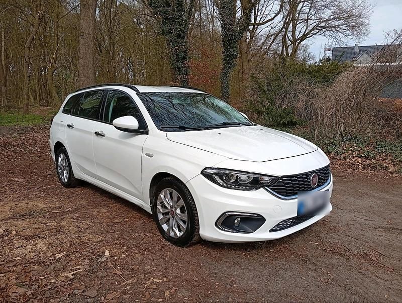 Gebraucht Fiat Tipo 119 PS (87 kW) 2017 Weiß Kombi