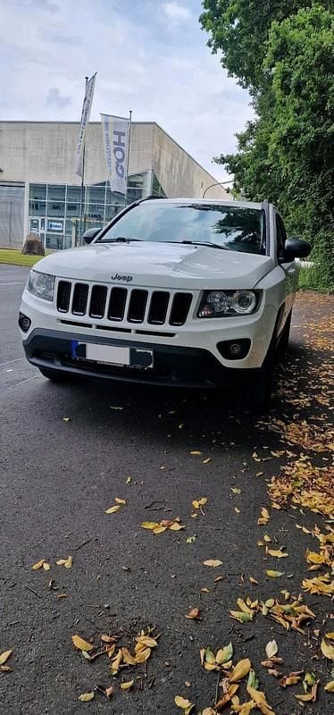 Weiß Gebraucht 2012 Jeep Compass SUV | 3.999 € (Superpreis) - Bild 1/4