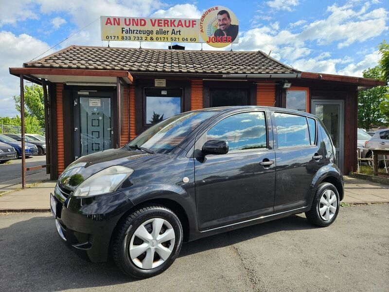 Schwarz Gebraucht 2009 Daihatsu Sirion Kleinwagen | 2.490 € (Fairer Preis) - Bild 1/4