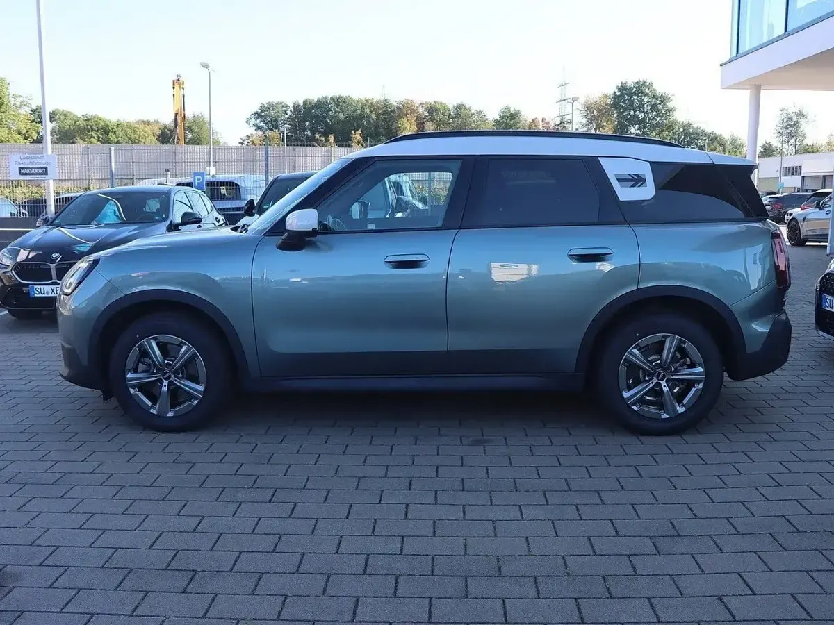 Gebraucht Mini Countryman Classic 170 PS (125 kW) 2025 Smokey green SUV