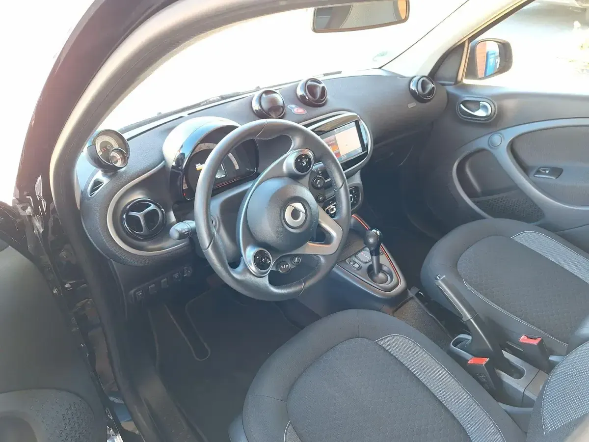 Gebraucht Smart ForFour Electric Drive 60 kW (82 PS) 2020 Schwarz Kleinwagen