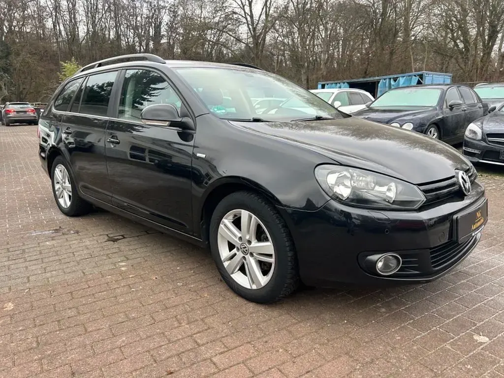 Gebraucht VW Golf VII Match 105 PS (77 kW) 2012 Schwarz Kombi