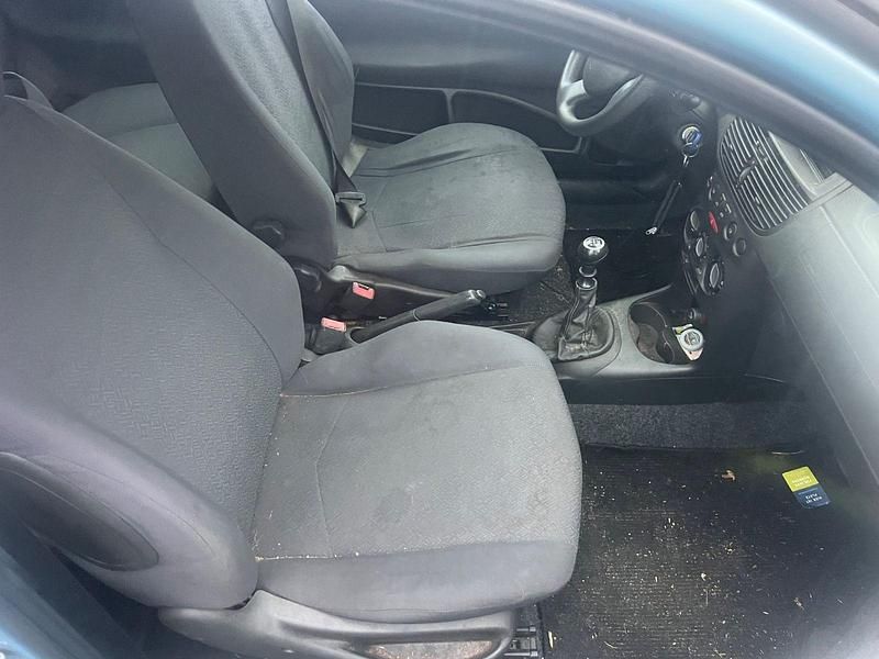 Gebraucht Fiat Punto 60 PS (44 kW) 2002 Silber Kleinwagen