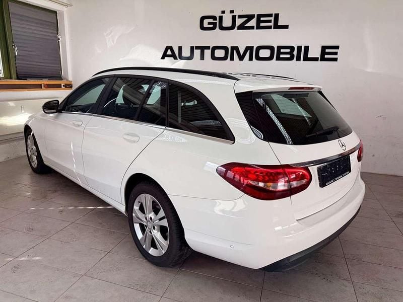 Gebraucht Mercedes C220 170 PS (125 kW) 2016 Weiß Kombi