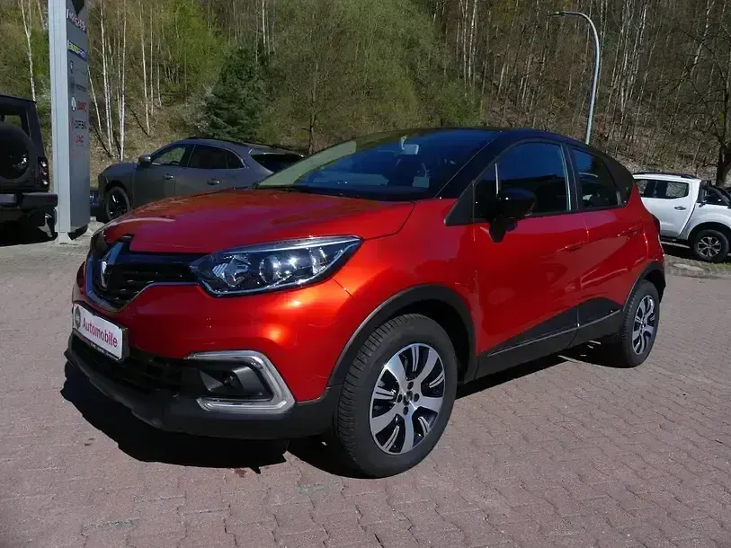 Second-hand Renault Captur 120 CP (88 kW) 2018 Roșu SUV