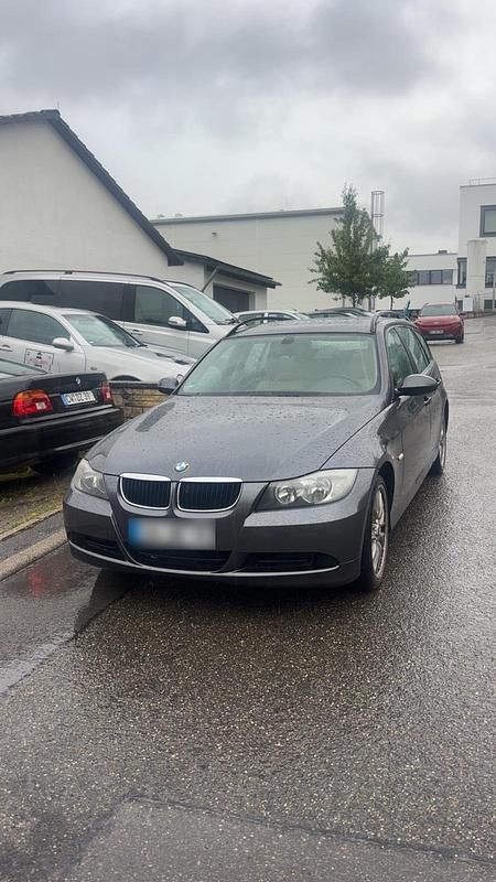 Gebraucht BMW 320 150 PS (110 kW) 2006 Grau Kombi