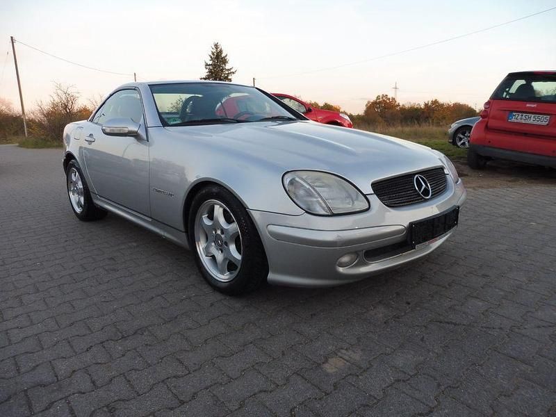 Gebraucht Mercedes SLK200 163 PS (119 kW) 2003 Silber Cabrio