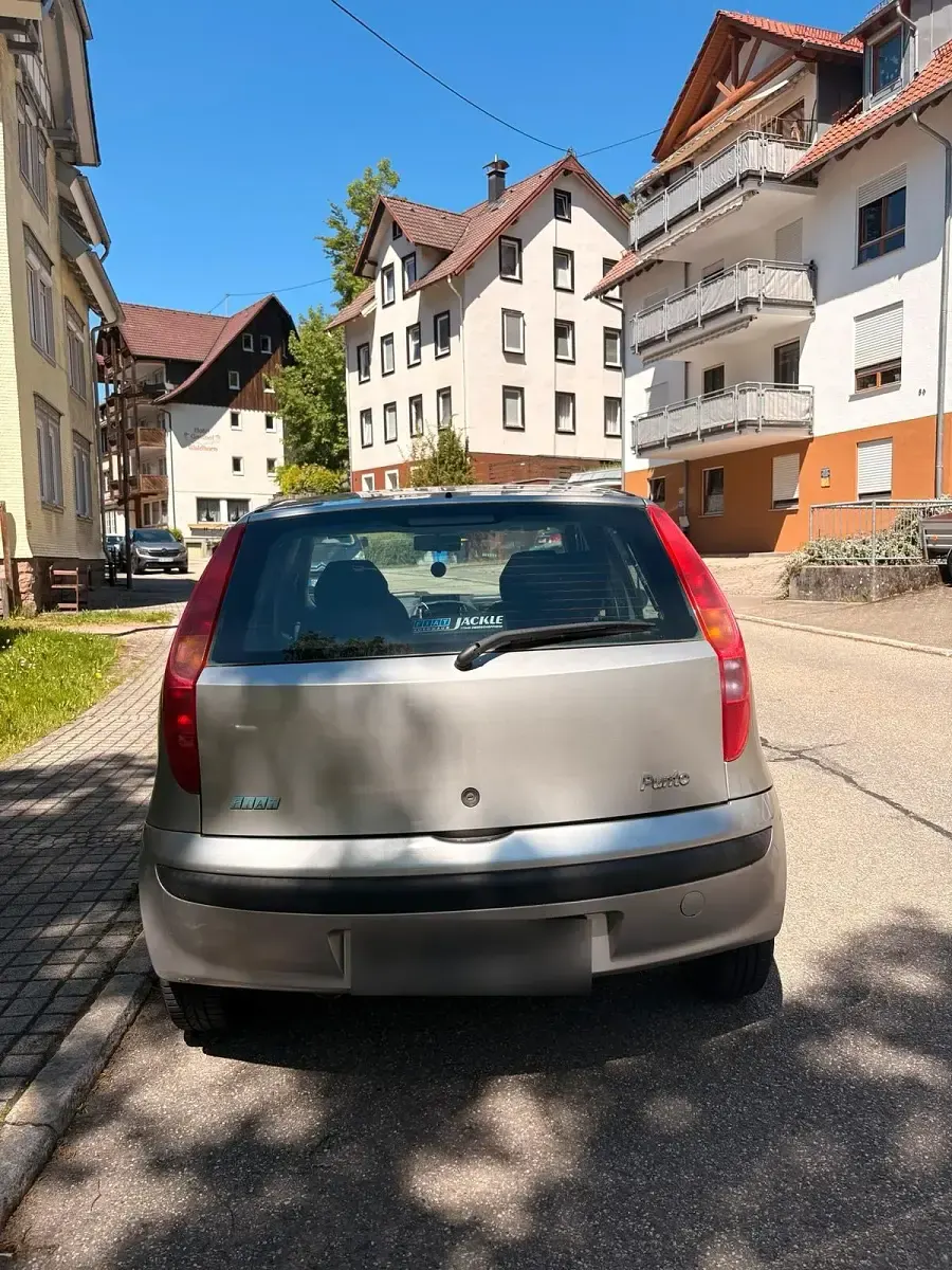 Gebraucht Fiat Punto 60 PS (44 kW) 2002 Silber Kleinwagen