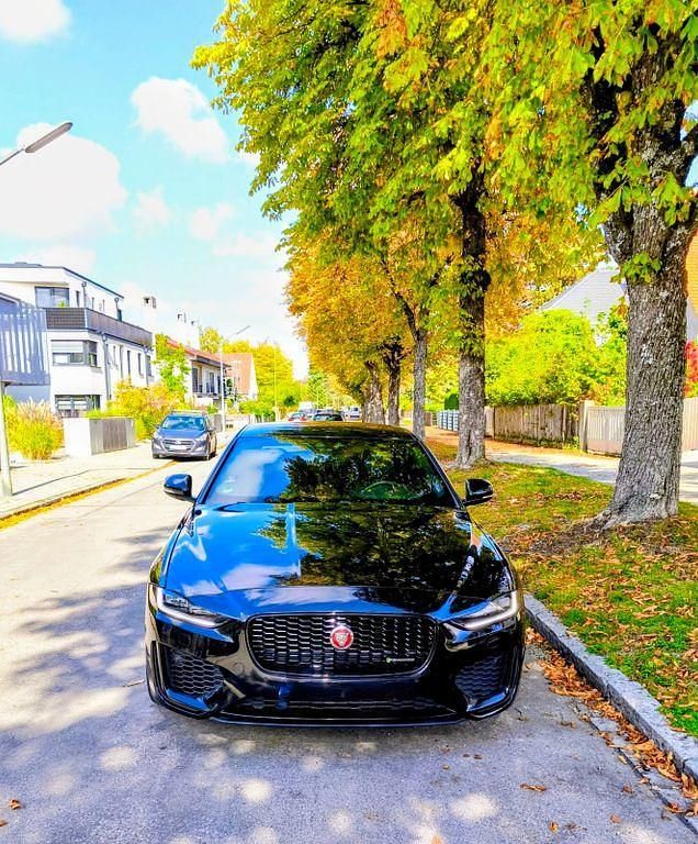 Gebraucht Jaguar XE R-Dynamic 250 PS (183 kW) 2019 Schwarz Limousine