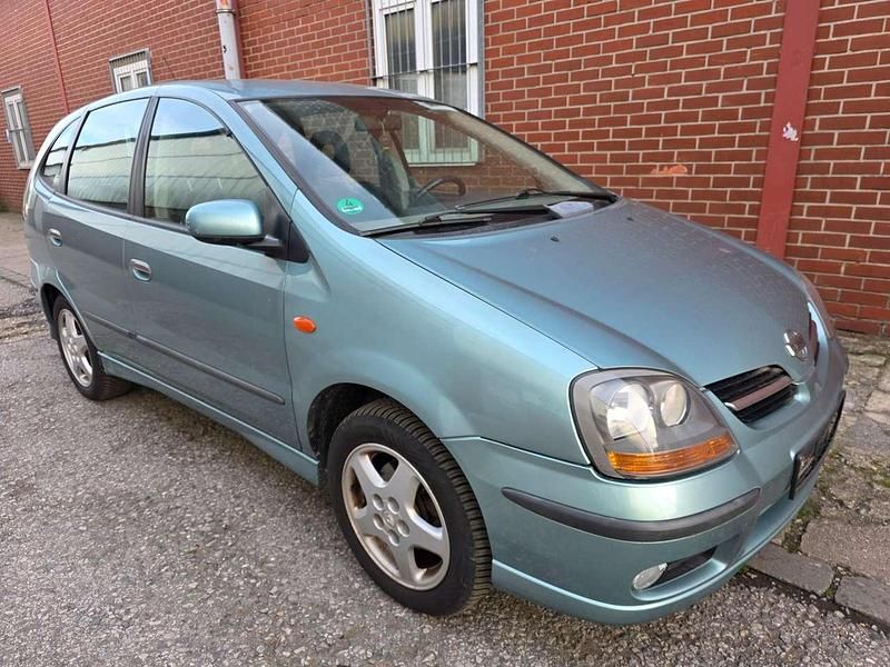Gebraucht Nissan Almera Tino Basis 114 PS (83 kW) 2001 Blau Van / Kleinbus