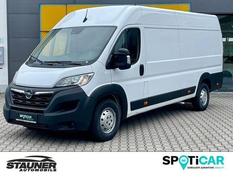 Weiß Gebraucht 2024 Opel Movano Van | 22.880 € (Etwas zu teuer) - Bild 1/4