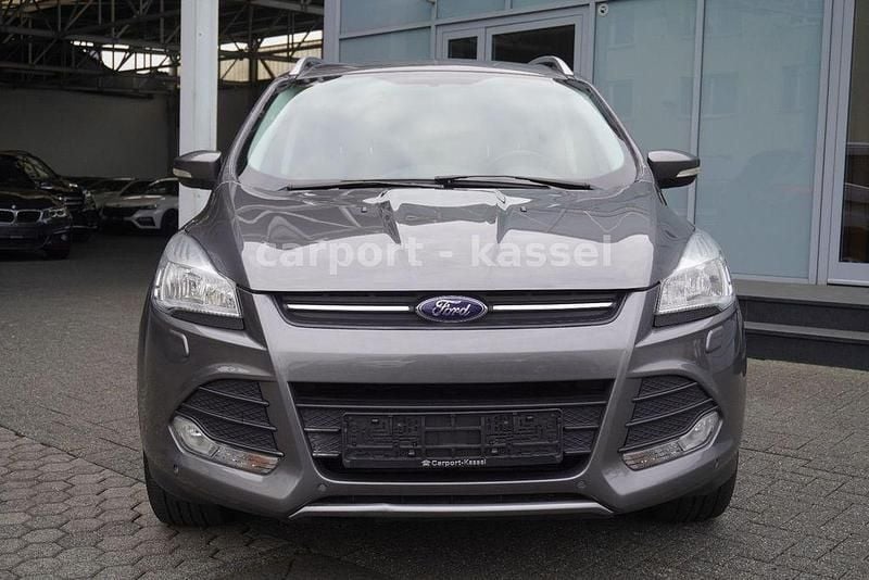 Usado Ford Kuga Trend 150 HP (110 kW) 2014 Cinzento SUV