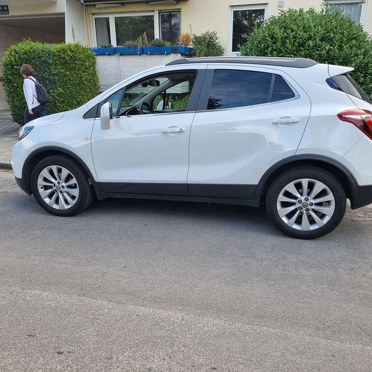 Weiß Gebraucht 2017 Opel Mokka X Innovation SUV | 12.900 € (Guter Preis) - Bild 1/4