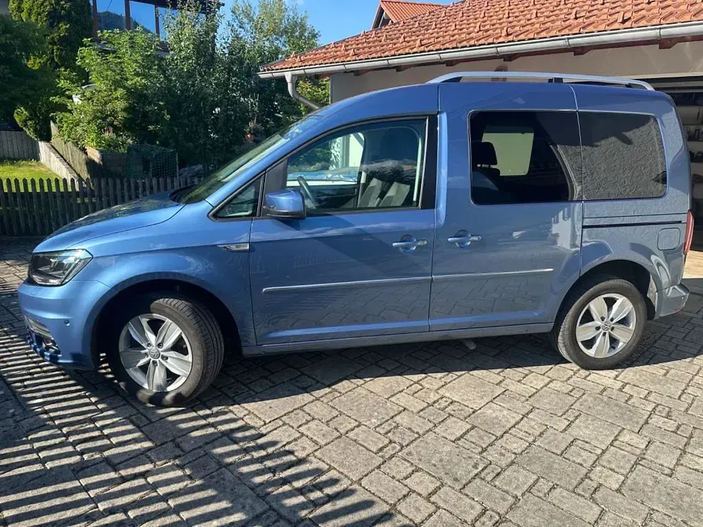 Gebraucht VW Caddy 125 PS (91 kW) 2017 Blau Van / Kleinbus
