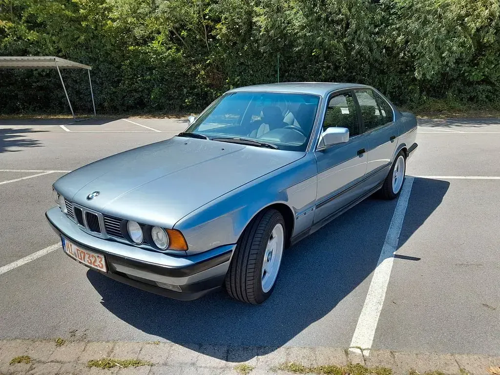 Gebraucht BMW 535 211 PS (155 kW) 1988 Blau Limousine