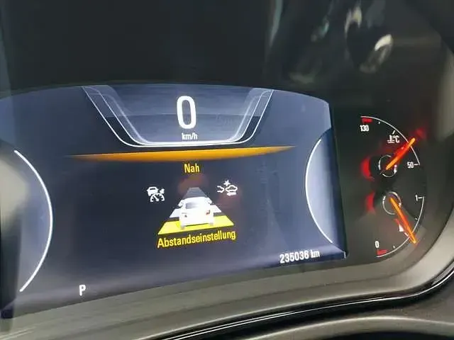 Gebraucht Opel Insignia 170 PS (125 kW) 2016 Weiß Limousine