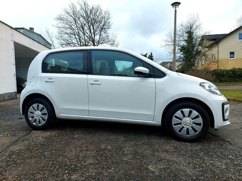 Gebraucht VW up! Move 60 PS (44 kW) 2019 Weiß Kleinwagen