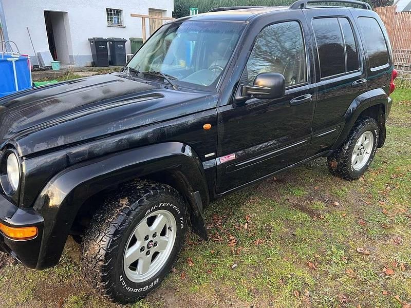 Gebraucht Jeep Cherokee Limited 143 PS (105 kW) 2002 Schwarz SUV