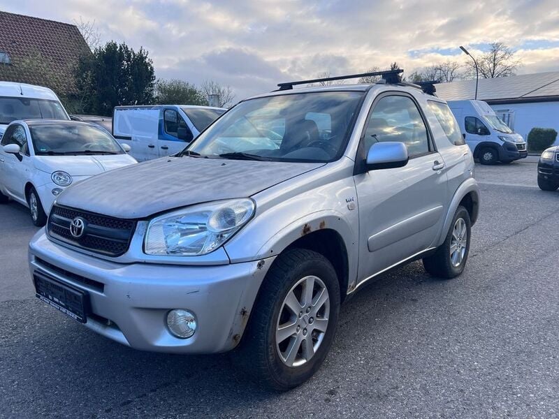 Silber Gebraucht 2004 Toyota RAV4 Sol SUV | 2.990 € (Superpreis) - Bild 1/4