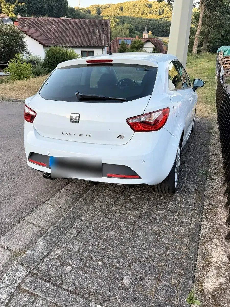 Gebraucht Seat Ibiza SC FR 105 PS (77 kW) 2013 Weiß Kleinwagen