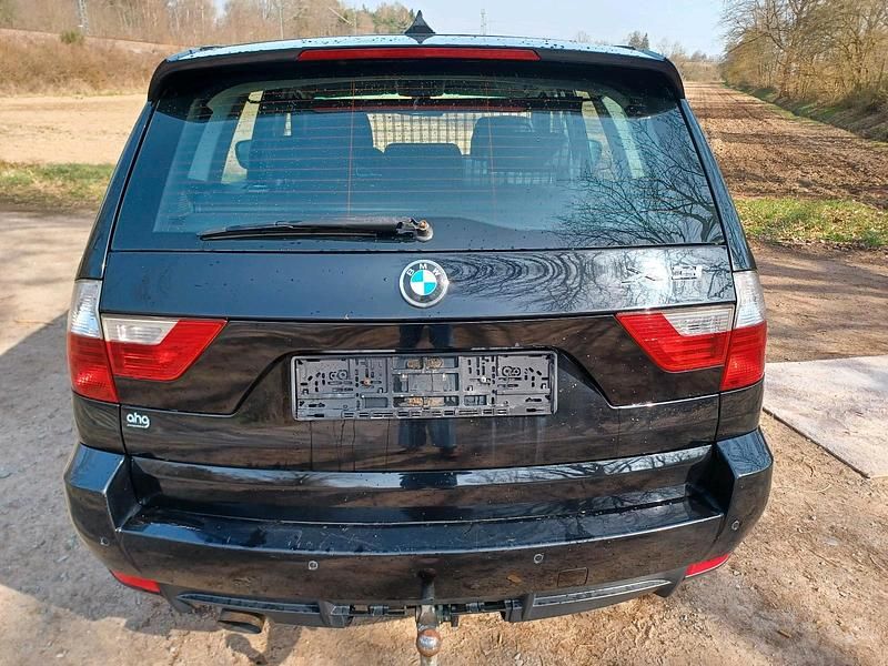 Gebraucht BMW X3 143 PS (105 kW) 2010 Schwarz SUV
