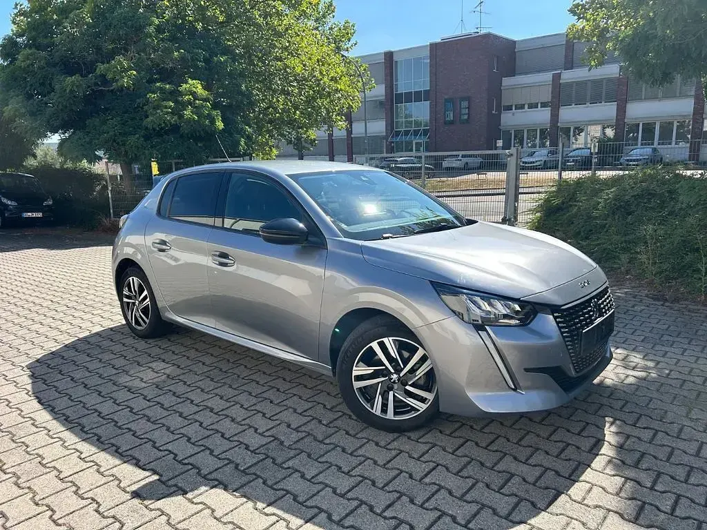 Gebraucht Peugeot 208 Allure 101 PS (74 kW) 2023 Grau Kleinwagen
