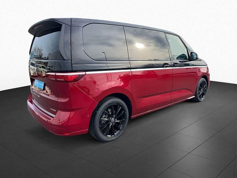 Gebraucht VW Multivan Style 150 PS (110 kW) 2023 Rot Van
