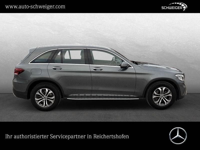 Gebraucht Mercedes GLC200 197 PS (144 kW) 2019 Grau SUV