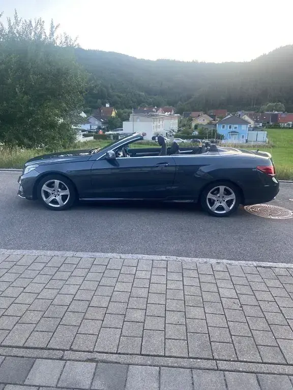 Gebraucht Mercedes E350 AMG line 258 PS (189 kW) 2017 Grau Cabrio