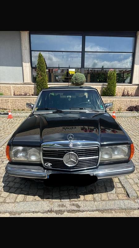 Schwarz Gebraucht 1981 Mercedes 200 Limousine | 8.000 € - Bild 1/4