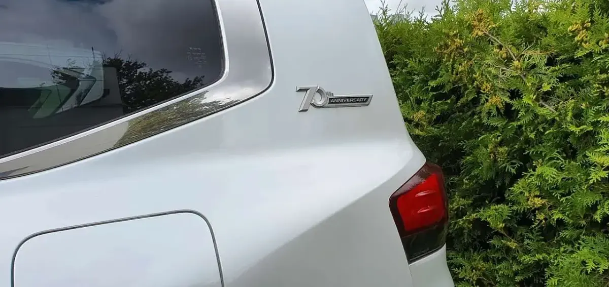 Neu Toyota Land Cruiser 303 PS (222 kW) 2026 Eminent white sparkling specia SUV