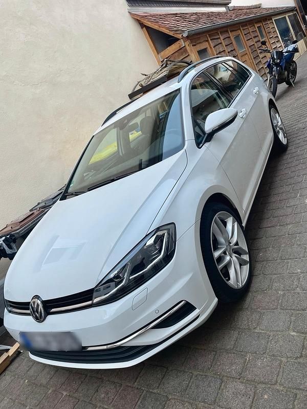 Gebraucht VW Golf VII 184 PS (135 kW) 2019 Weiß Kombi