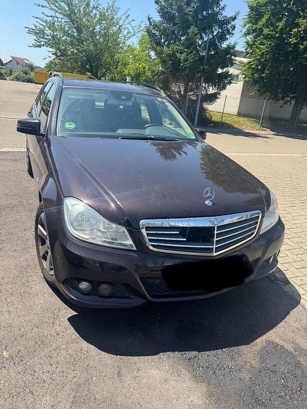 Braun Gebraucht 2011 Mercedes C200 Kombi | 2.999 € (Guter Preis) - Bild 1/4
