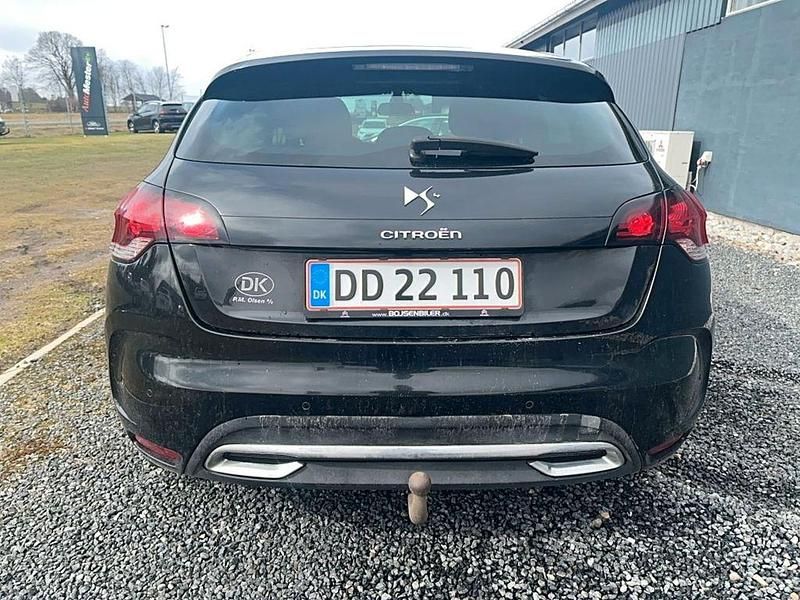 Gebraucht Citroën DS4 So Chic 111 PS (81 kW) 2011 Schwarz Kleinwagen