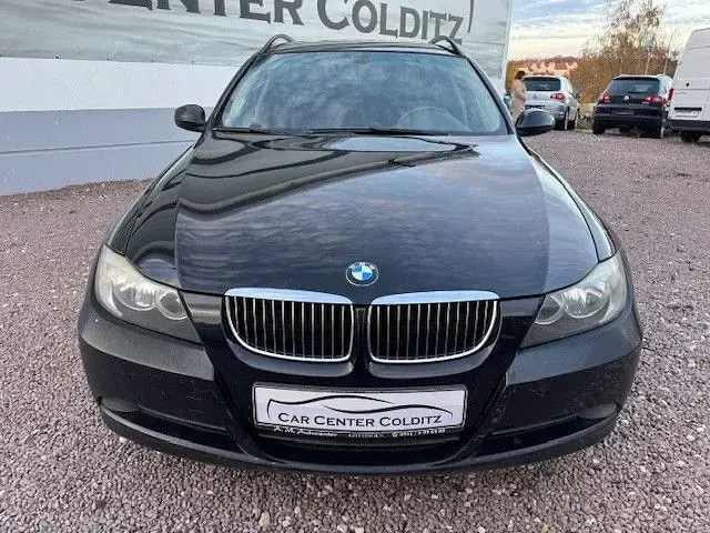 Używany BMW 325 218 KM (160 kW) 2007 Czarny Sedan/Limuzyna