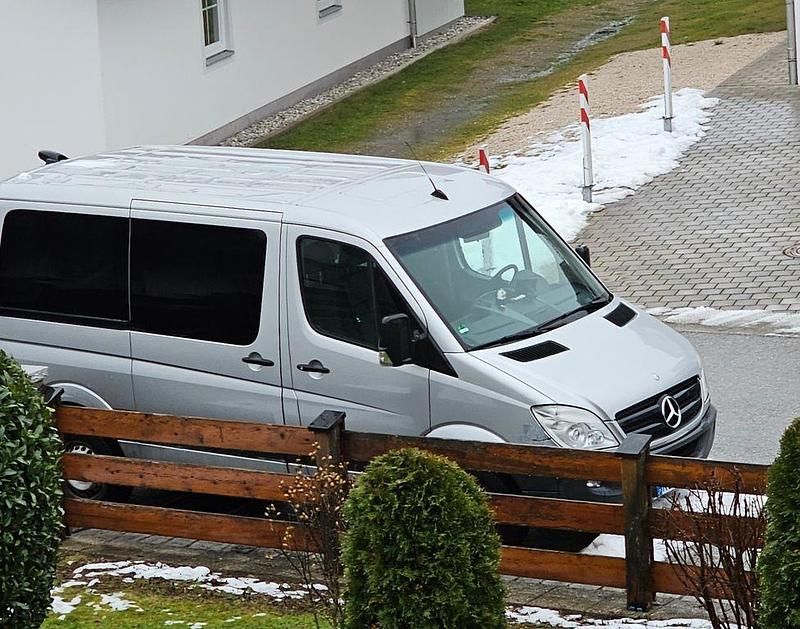 Gebraucht Mercedes Sprinter 150 PS (110 kW) 2009 Silber Van
