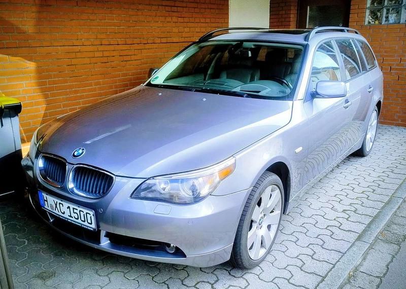 Gebraucht BMW 530 258 PS (189 kW) 2008 Grau Kombi