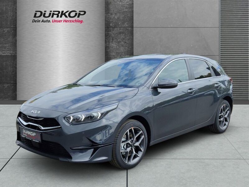 Schwarz Neu 2025 Kia Ceed Style Limousine | 28.689 € (Fairer Preis) - Bild 1/4
