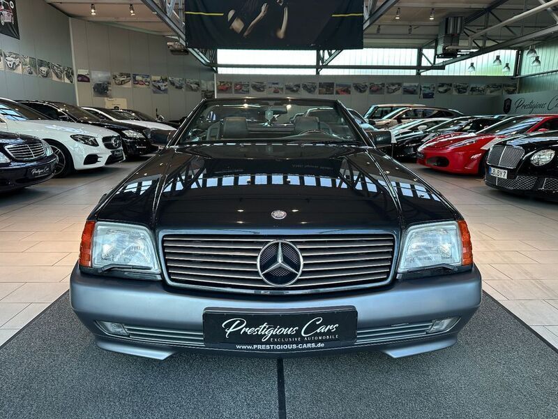 Schwarz Gebraucht 1992 Mercedes SL300 AMG Cabrio | 21.949 € - Bild 1/4