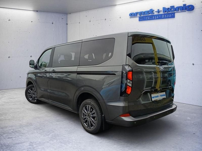Neu Ford Tourneo Custom Titanium 2025 Van