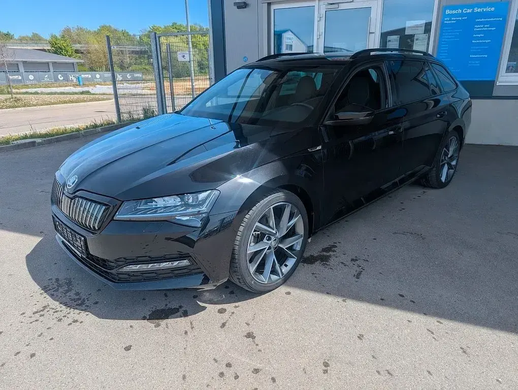 Gebraucht Skoda Superb SportLine 218 PS (160 kW) 2023 Schwarz Kombi