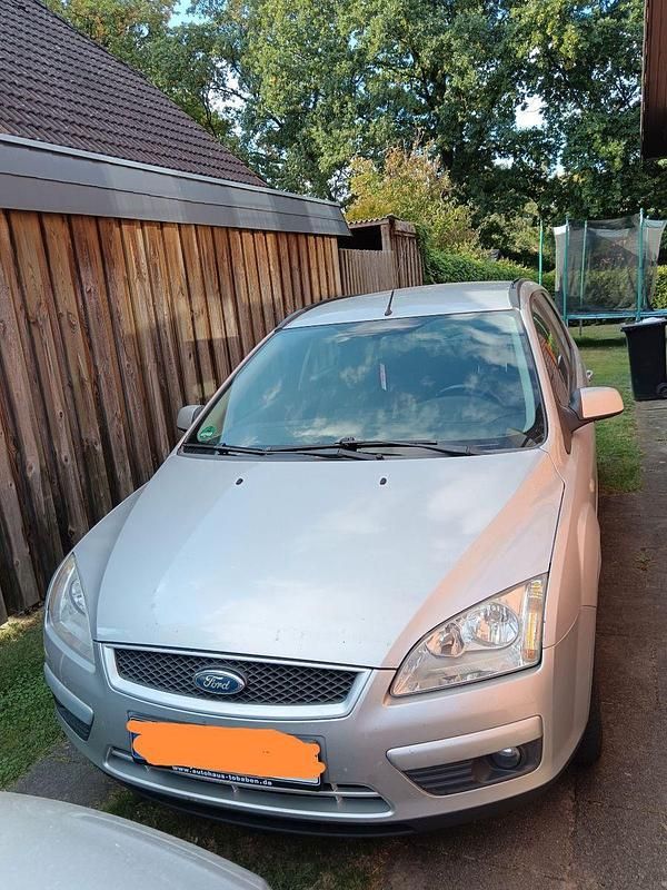 Silber Gebraucht 2007 Ford Focus Kombi | 600 € (Superpreis) - Bild 1/4