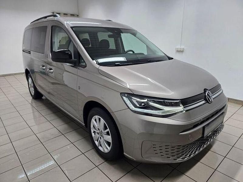 Gebraucht VW Caddy Maxi Life 114 PS (83 kW) 2023 Beige Van / Kleinbus